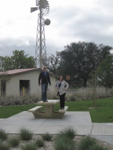 CCW Rdtrip windmill 032811sm